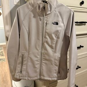 The NorthFace Windwall Jacket women’s size medium